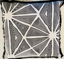 Load image into Gallery viewer, Abstract pillow white &amp; black
